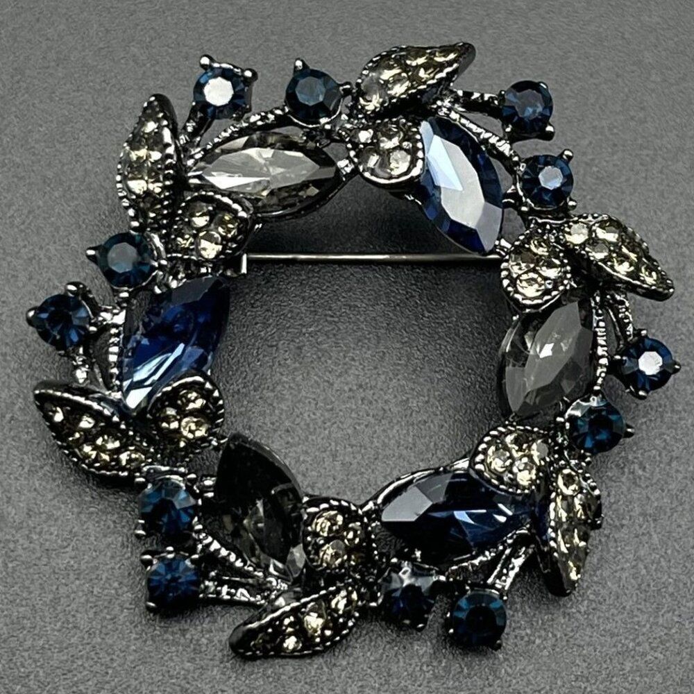Gunmetal with Gray and Blue Sapphire Crystal Floral Leaf Wreath Pin Back Brooch